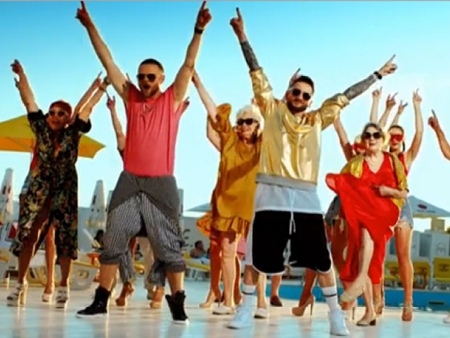 Тілом тряси