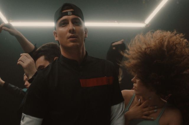 Це Вона (Зірка)