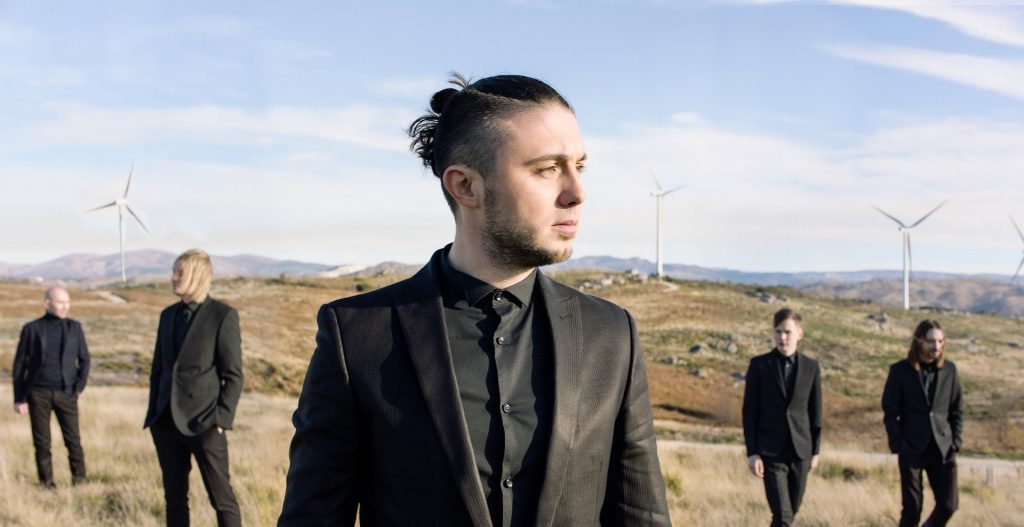 Будинок Флінстоунів та дельтаплан у новому кліпі групи Антитіла