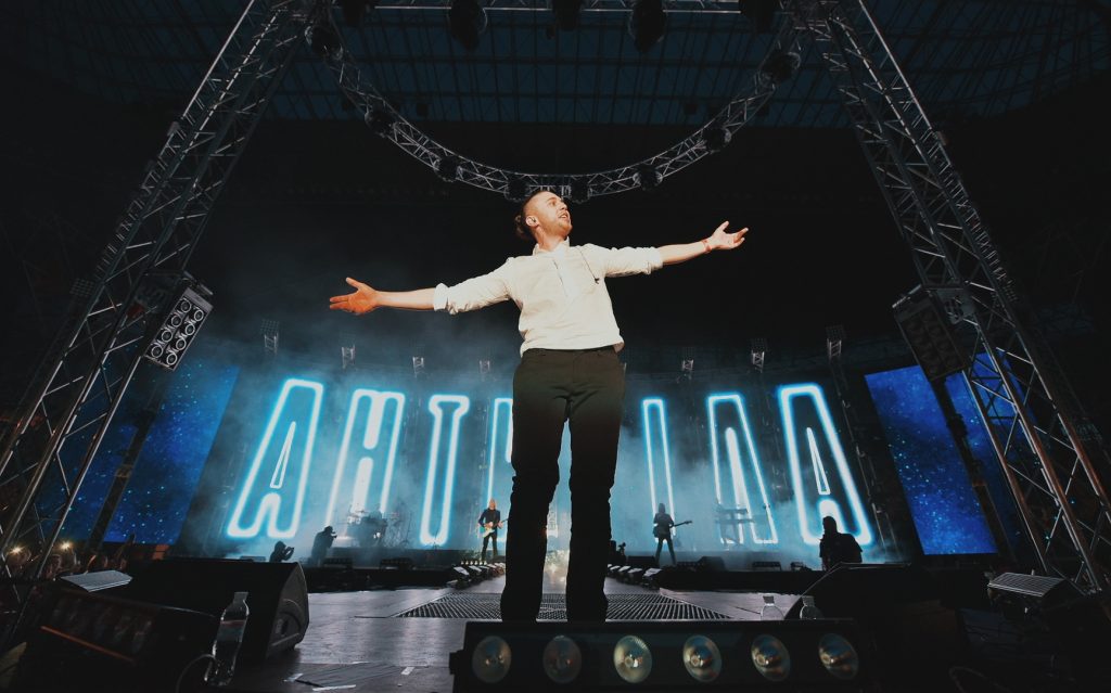 “АНТИТІЛА” зібрали прихильників на свій перший стадіон