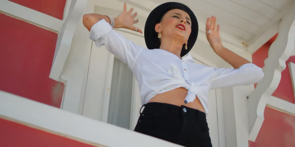 Мамо, він мій